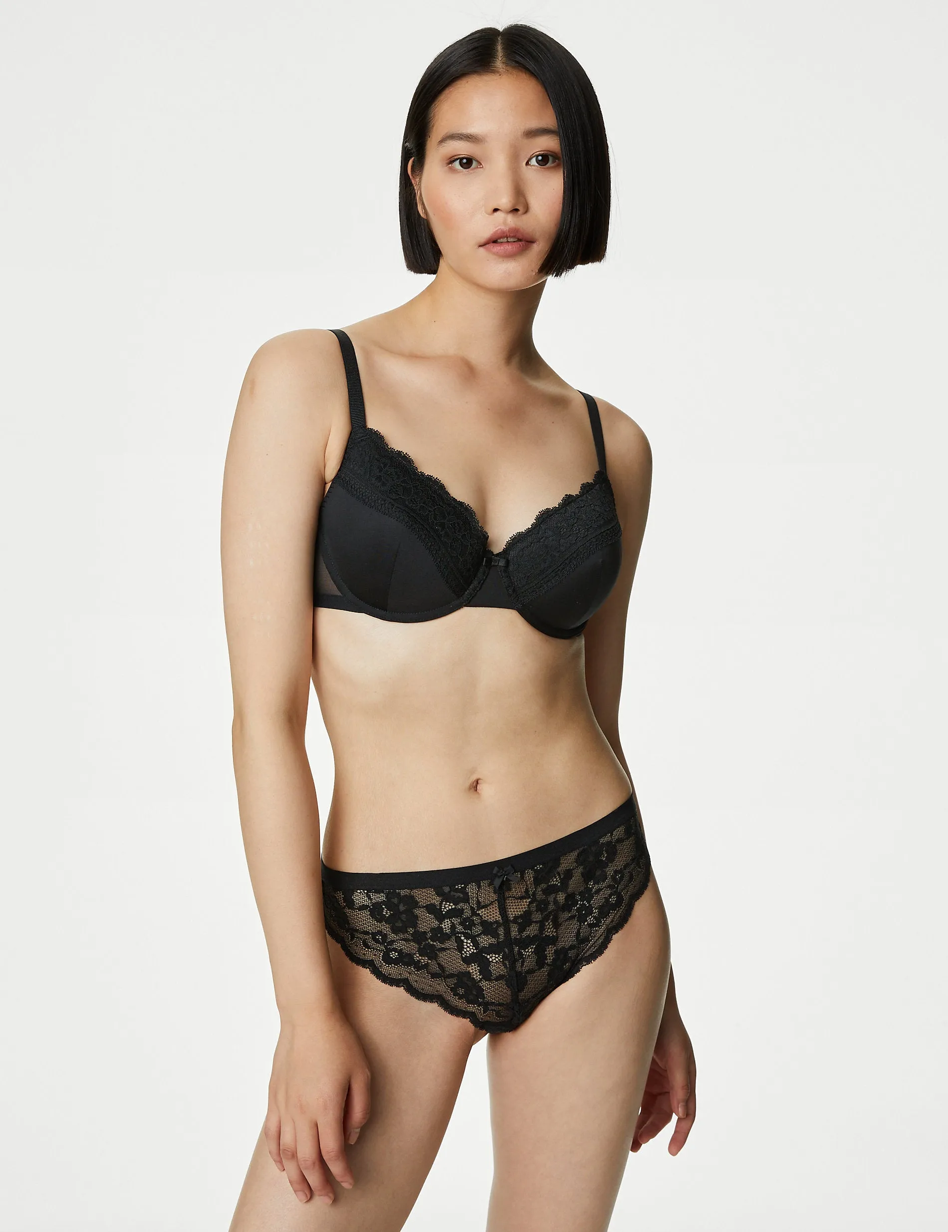 3 pcs. all over lace thong Marks & Spencer, black