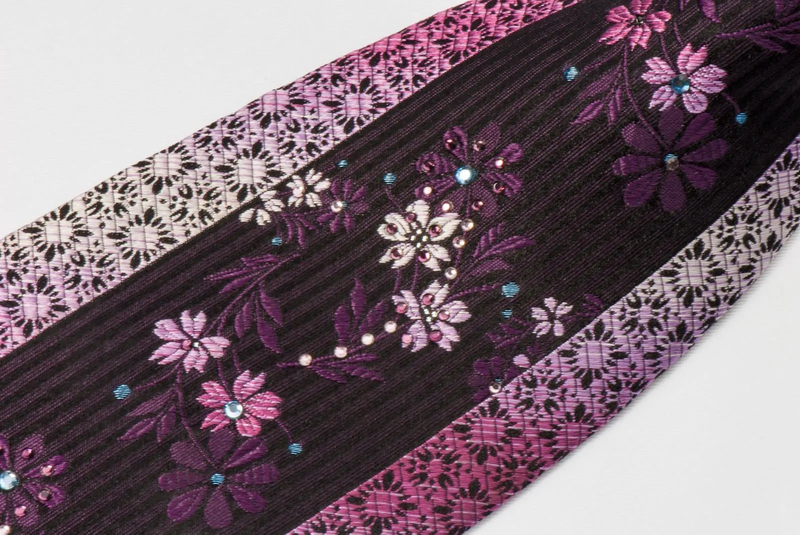 Arnaldo Bassini Silk Crystal Rhinestone Necktie Floral On Purple With Silver Sparkles