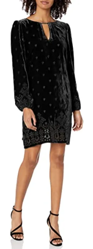 for Love and Liberty Women's Long Sleeve Velvet Mini Dress, Black, M