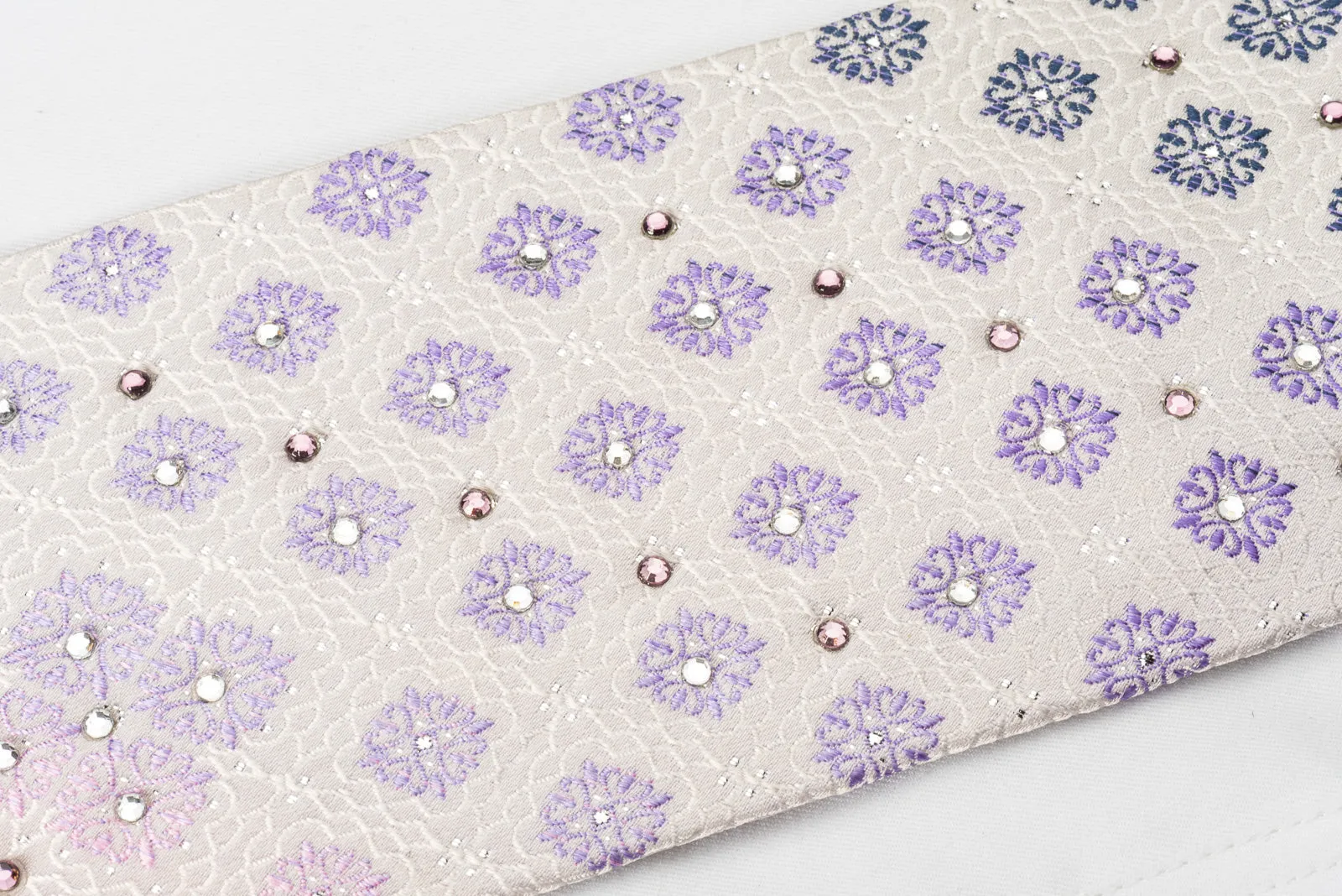 Grand Jour Rhinestone Silk Necktie Mauve Pink Cartouche On White With Silver Sparkles