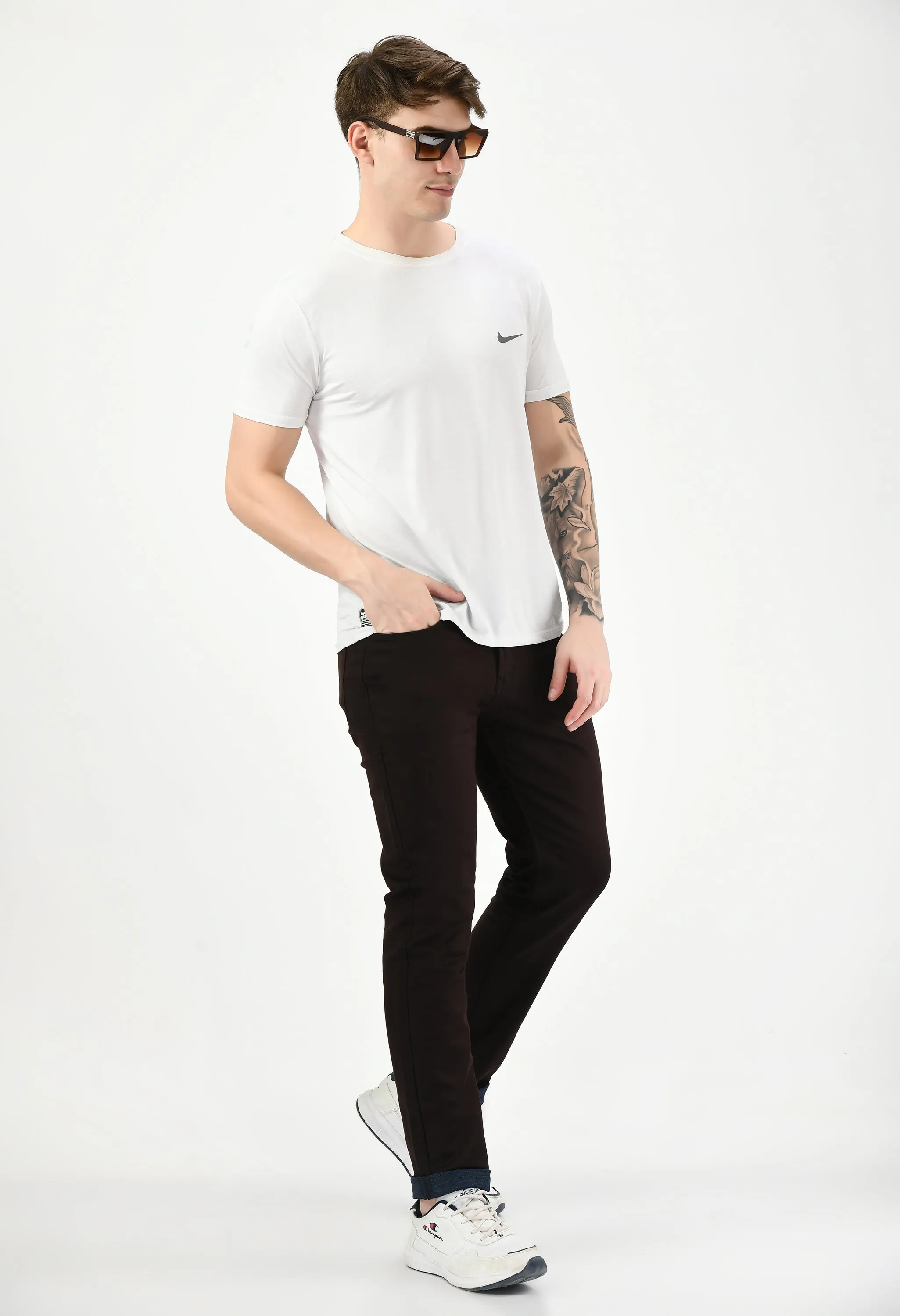 Mid Rise Straight Fit Solid Casual Pant